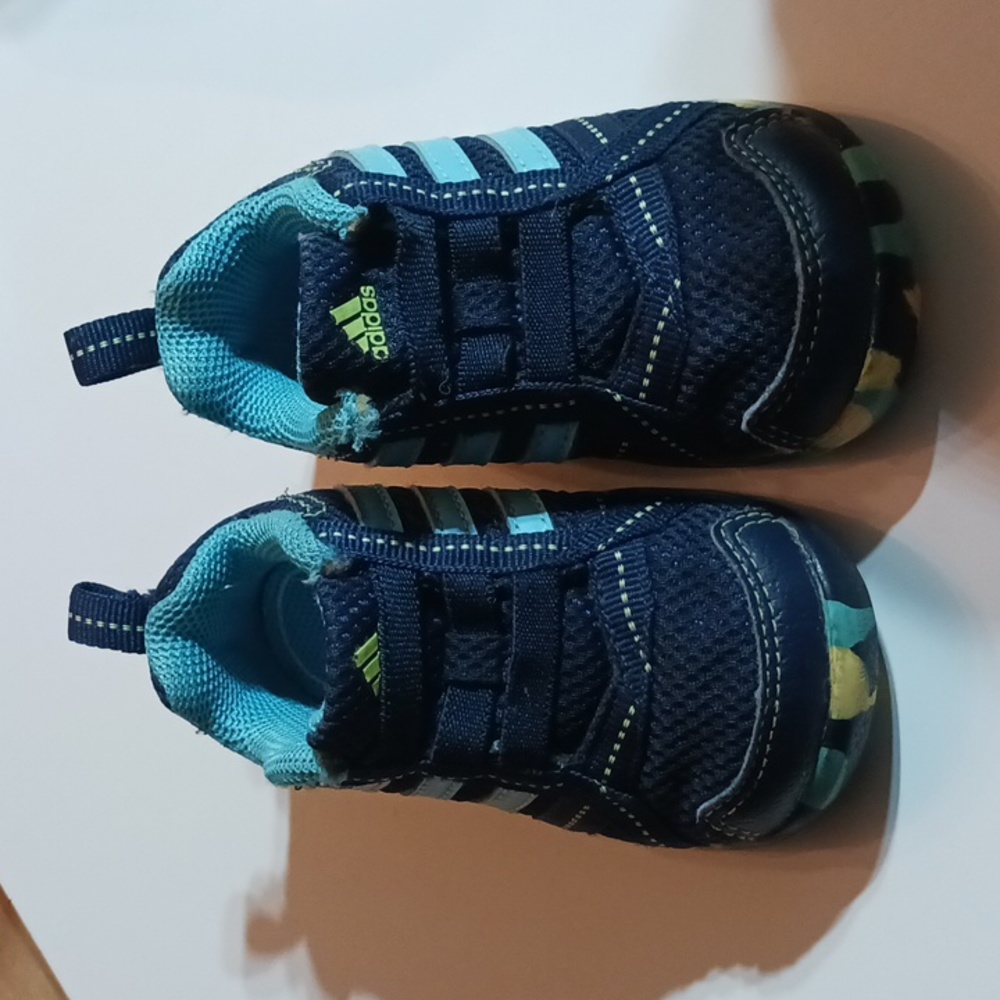 Cute tiny Adidas size 4k